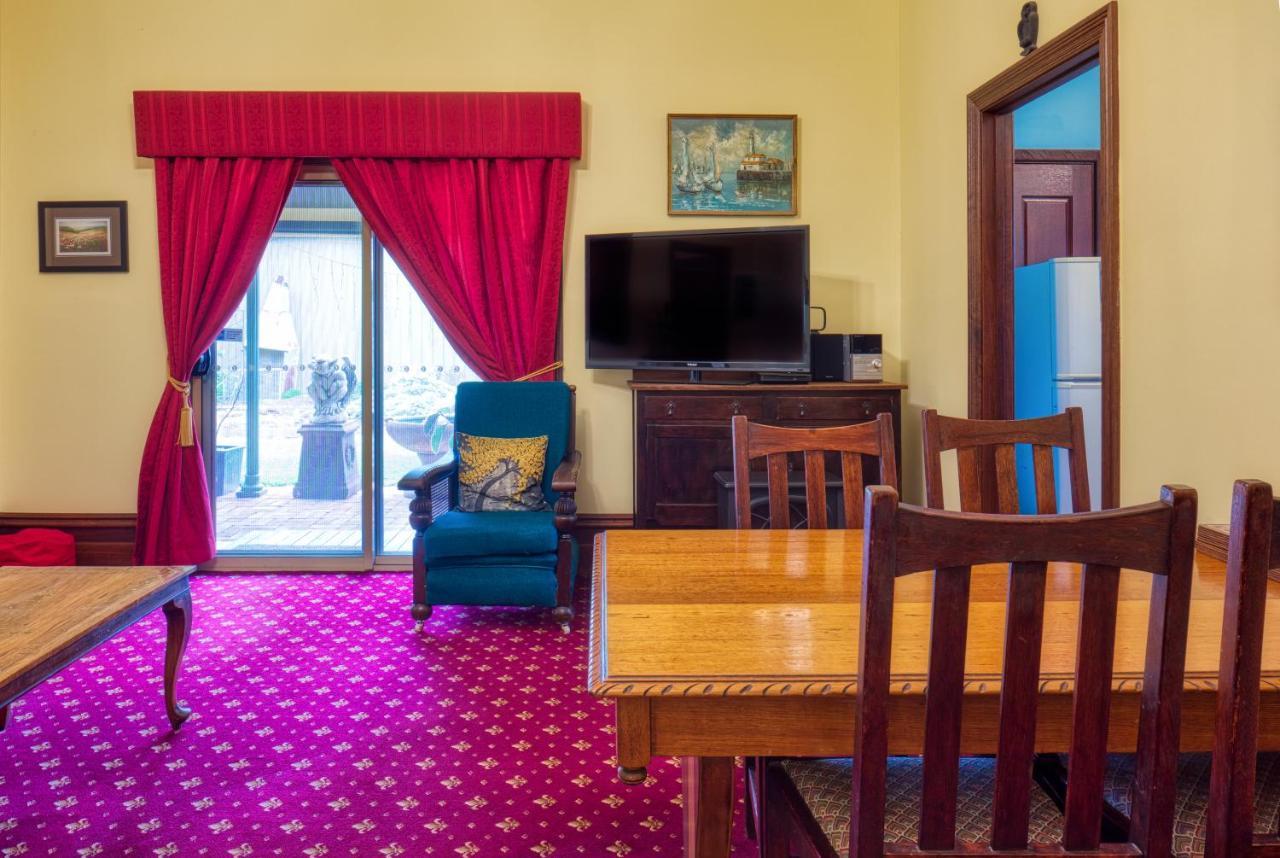 Allora House Kalgoorlie Extérieur photo